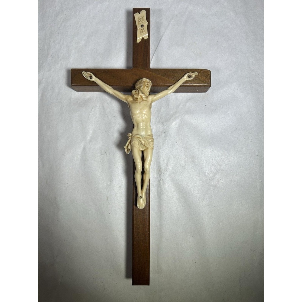 Vintage Genuine Walnut Catholic Crucifix NRI Figure Jesus Wall Cross Religious